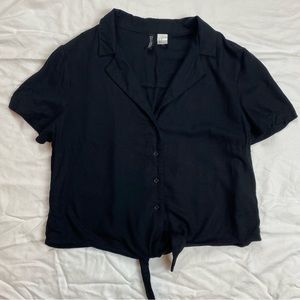 H&M Tie Front Black Collared T-Shirt XS